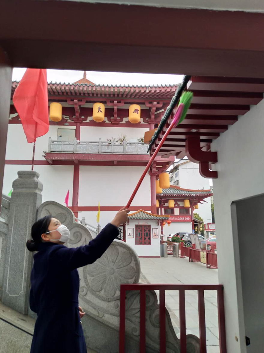 越王楼公司开展大扫除活动1 越王楼公司开展大扫除活动1